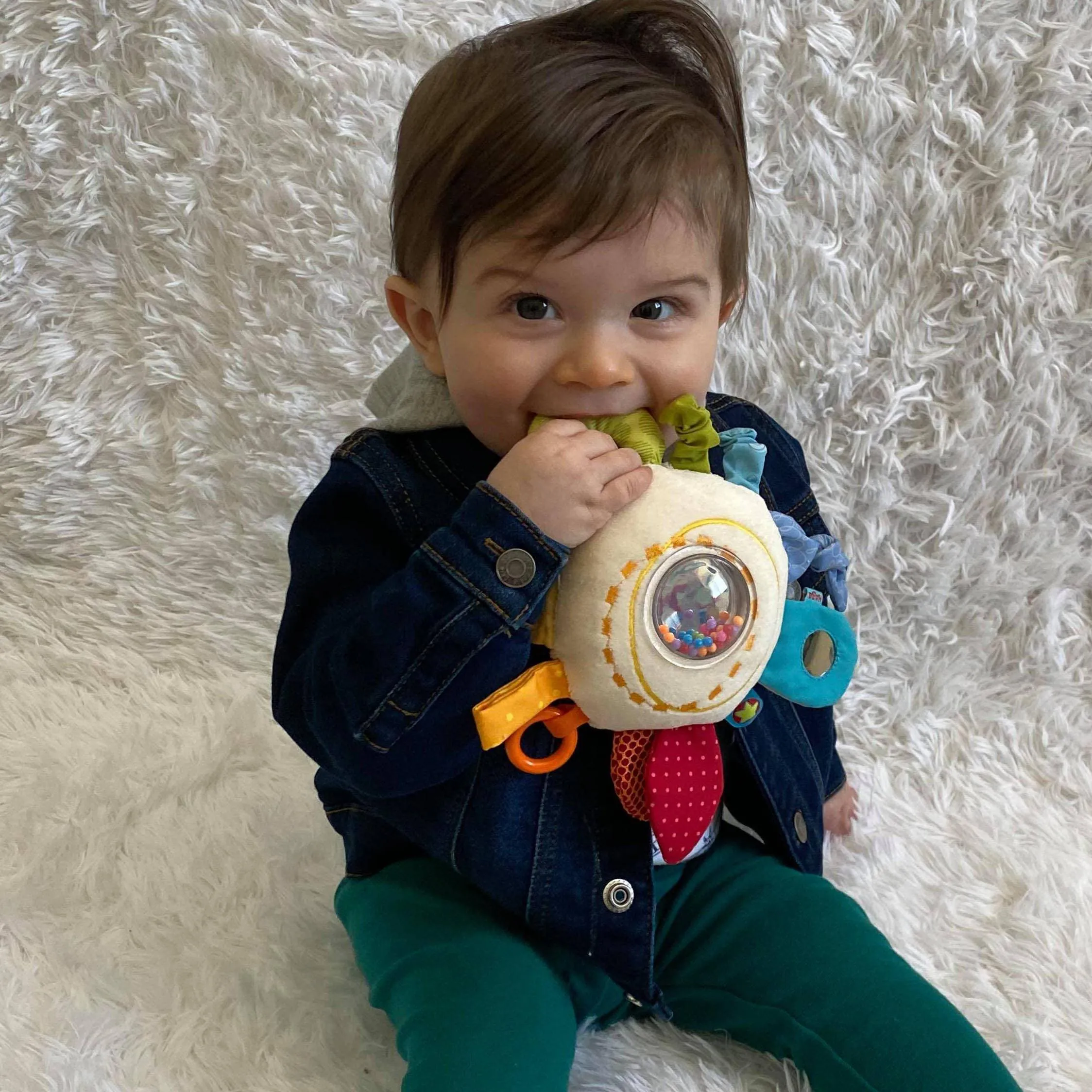 Teether Cuddly Rainbow Round Activity Toy